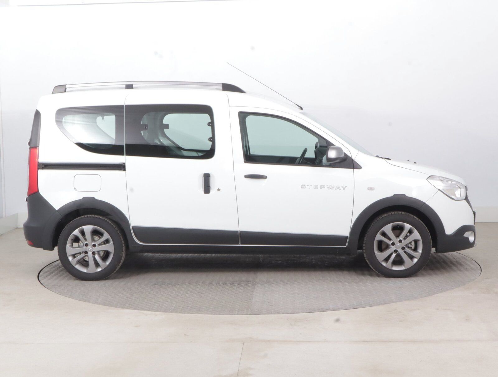 Dacia Dokker, 1.2 TCe, Stepway, 5Míst, Klima - fotka 6