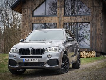 BMW X5 F15 xDrive30d mPaket CZ