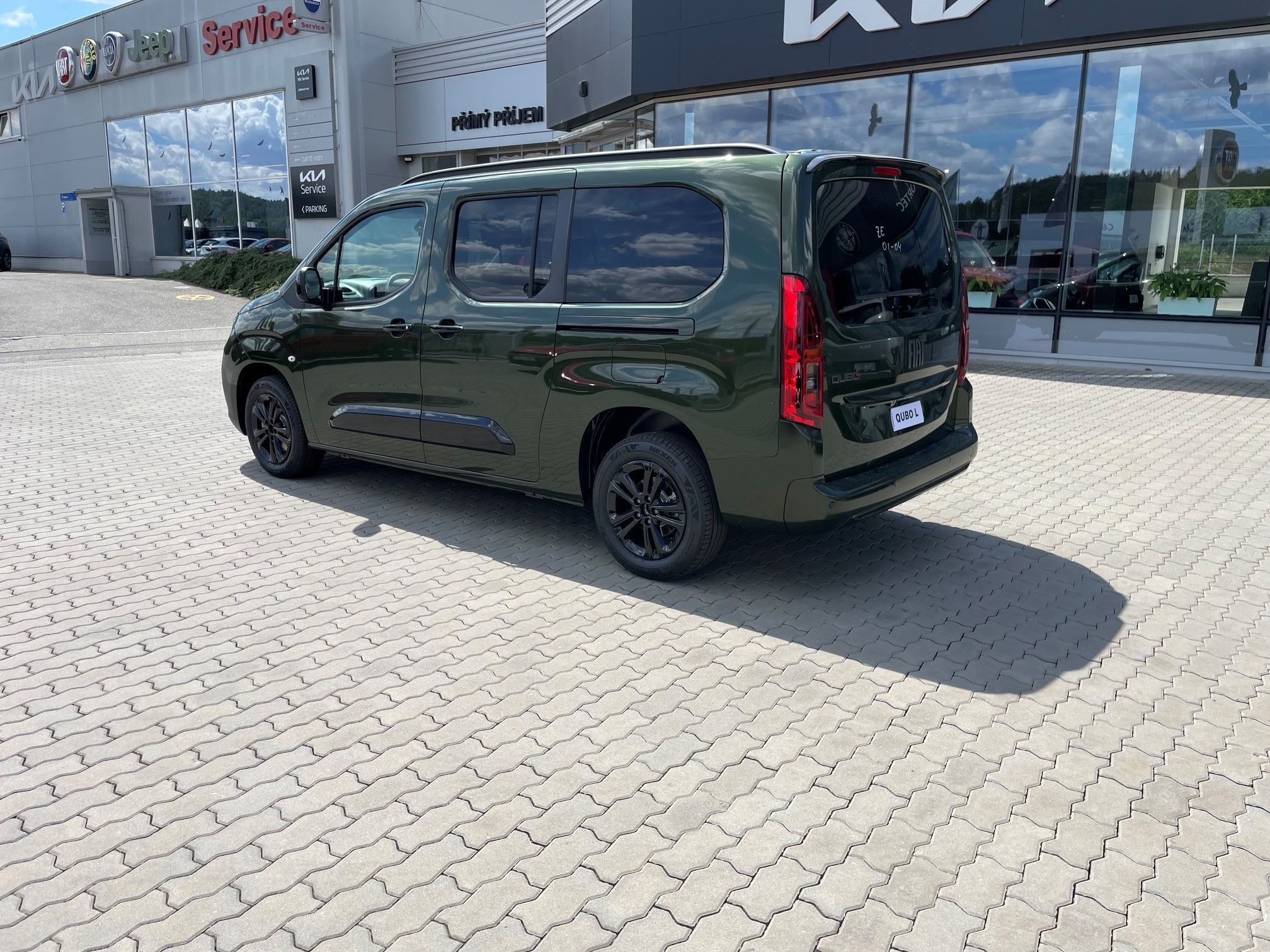 Fiat Qubo, L Maxi Icon 1.5 BlueHDI 130k M - fotka 4