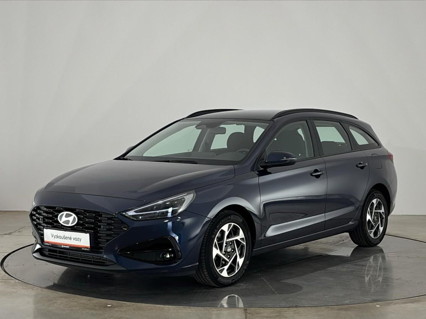 Hyundai i30, 1.5 T-GDI / 103 kW Smart DCT