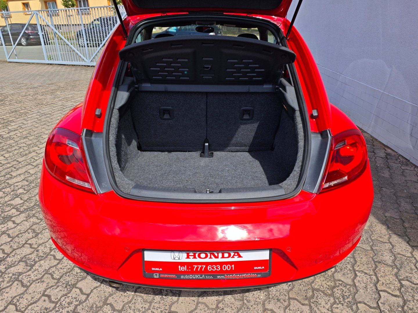 Volkswagen Beetle, 1.2 TSI Design ČR 94.300km DPH - fotka 6