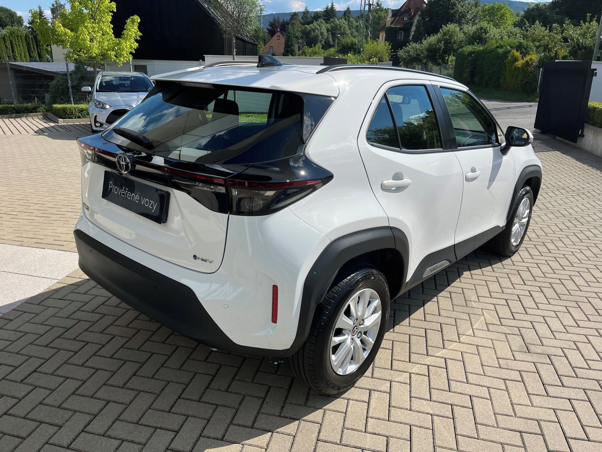 Toyota Yaris Cross, 1.5 Hybrid e-CVT Comfort - fotka 6