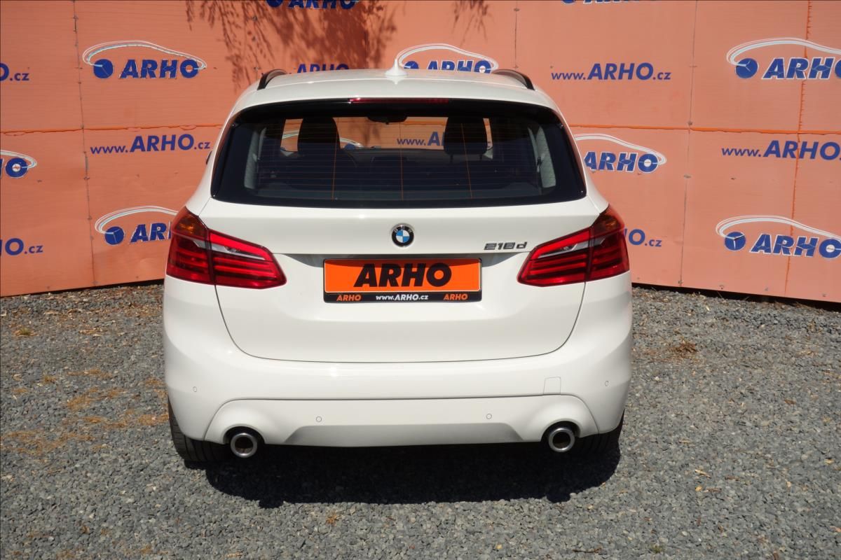 BMW Řada 2, 218d, ČR, 1 MAJ., SERV.KN. - fotka 6