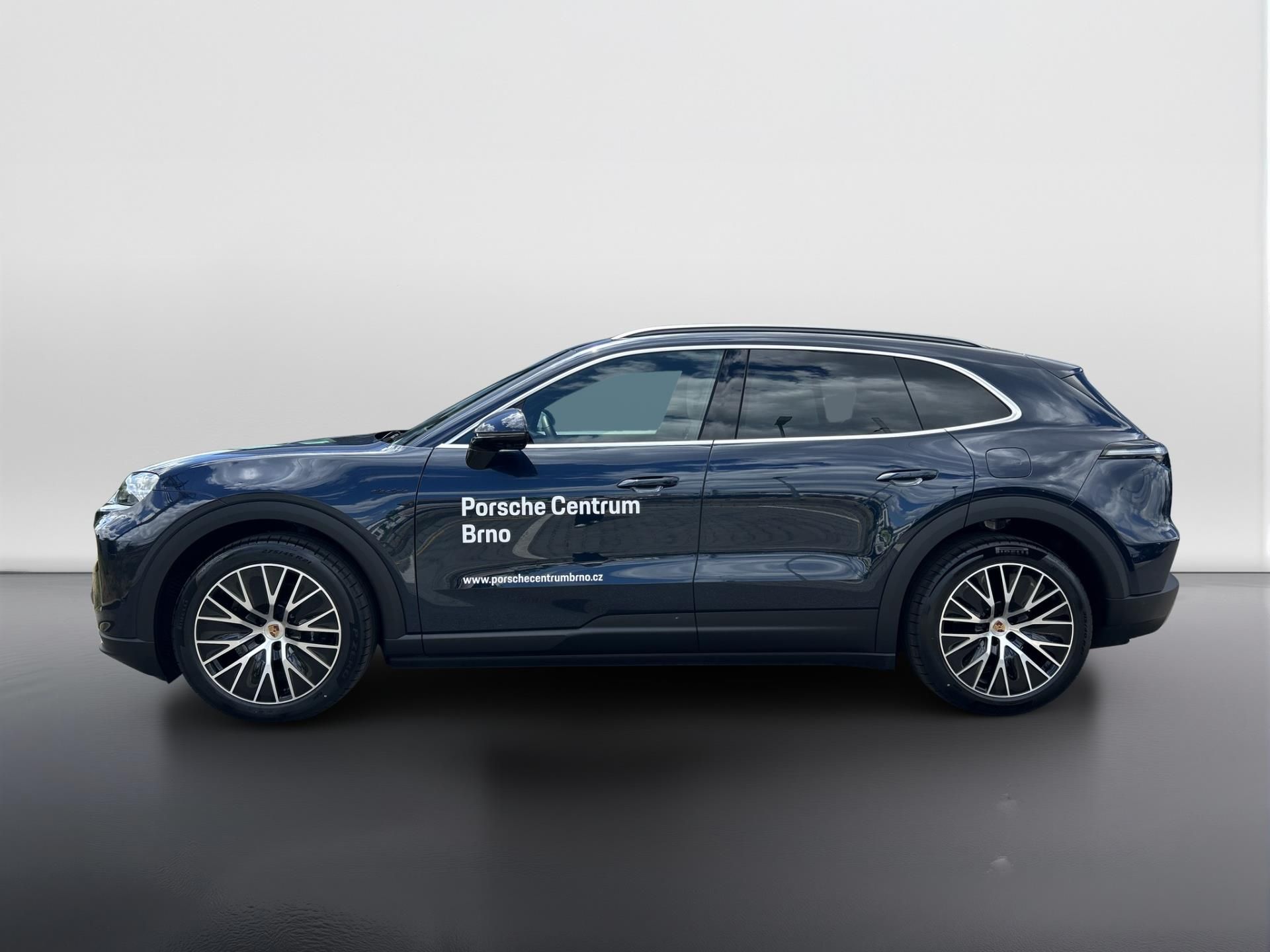 Porsche Cayenne, Electric - fotka 2