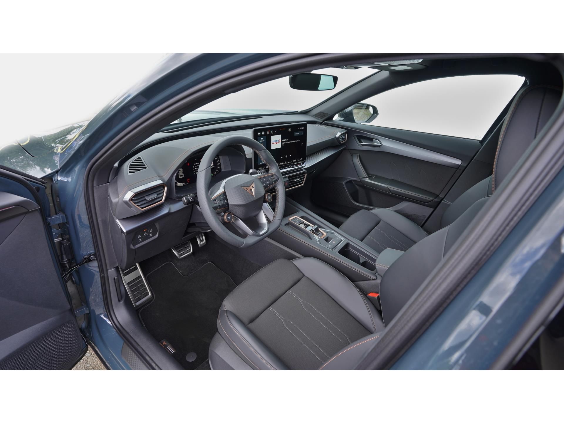 Cupra Formentor, 1.5 eTSi / 110 kW - fotka 6