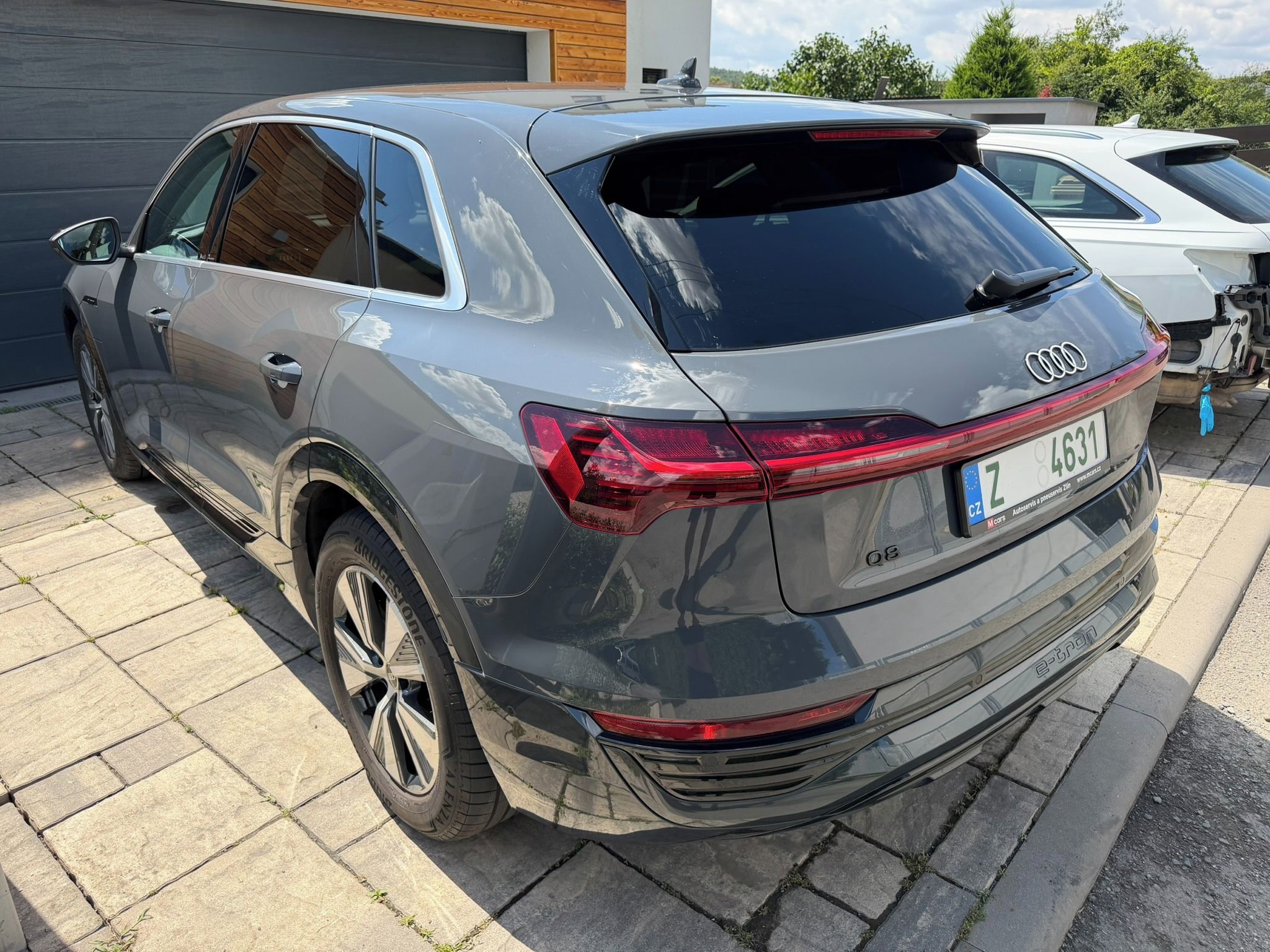 Audi Q8 e-tron, 55 Asistenti Matrix Tažné - fotka 5