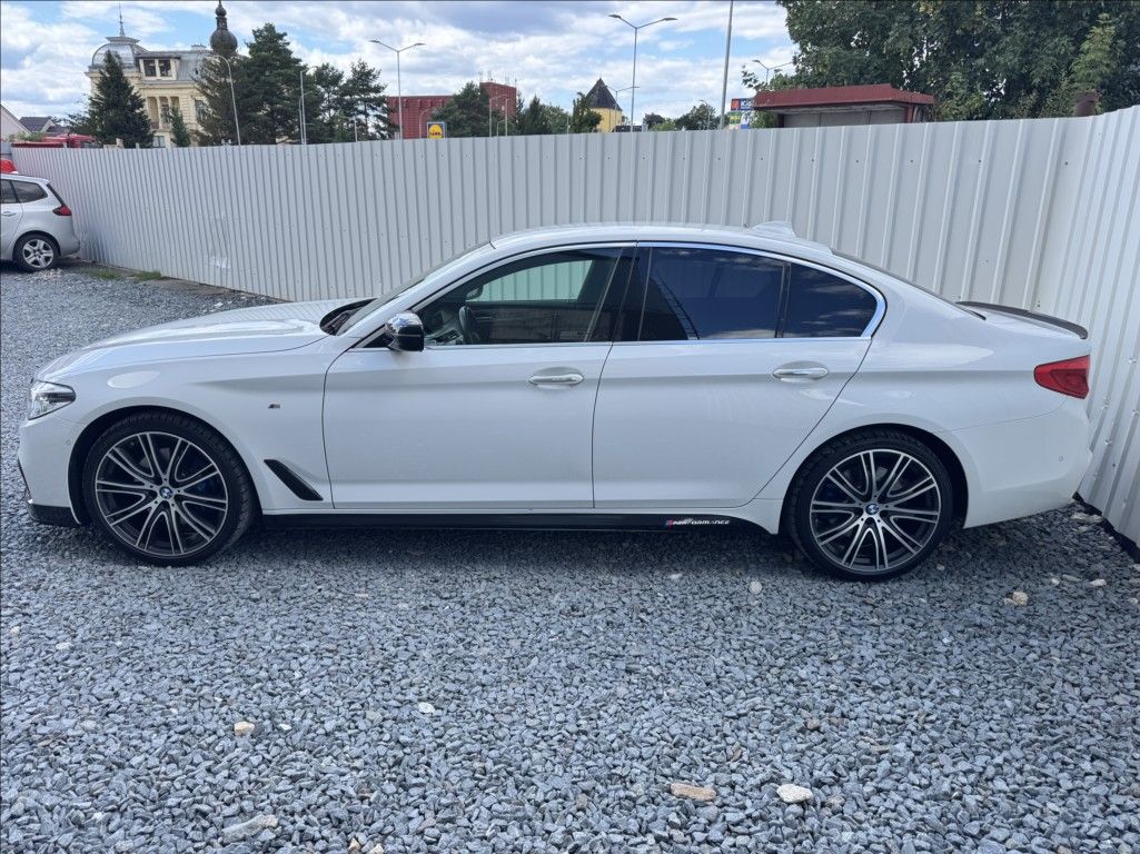 BMW Řada 5, 3,0 530d xDrive Mpaket původČR - fotka 4