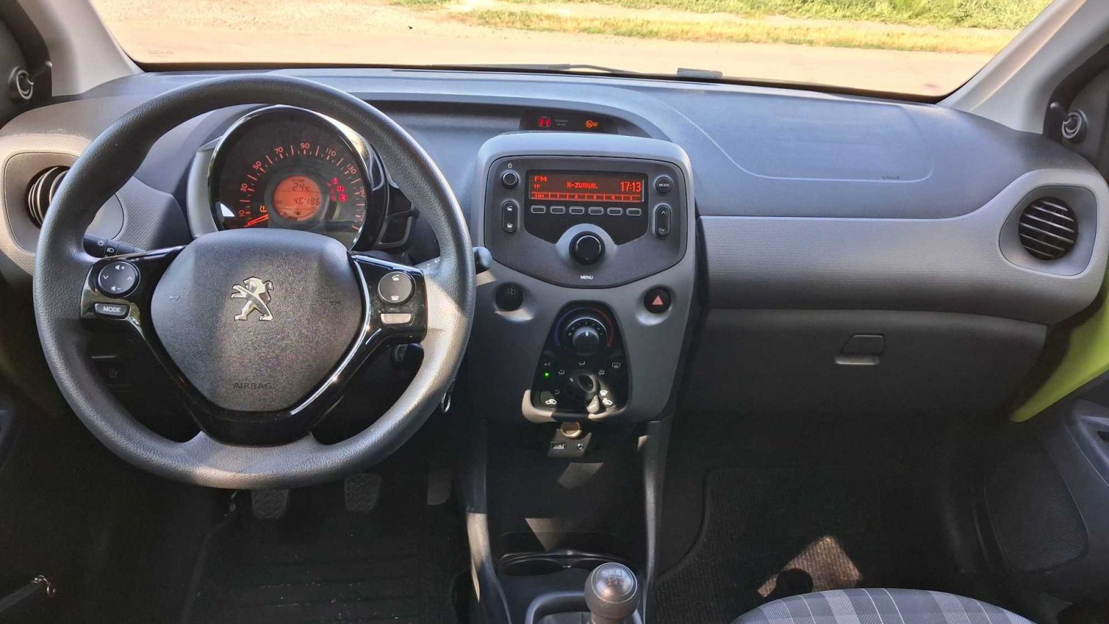 Peugeot 108, 1.0, ČR,1.maj, Serv.kniha - fotka 3