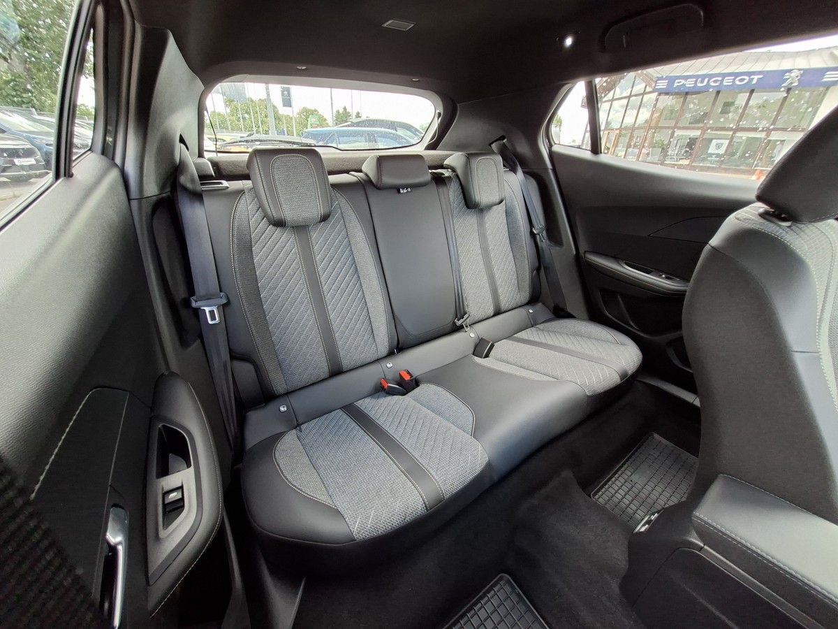 Peugeot 2008, ALLURE 1,2 PT 100k M6 - fotka 6