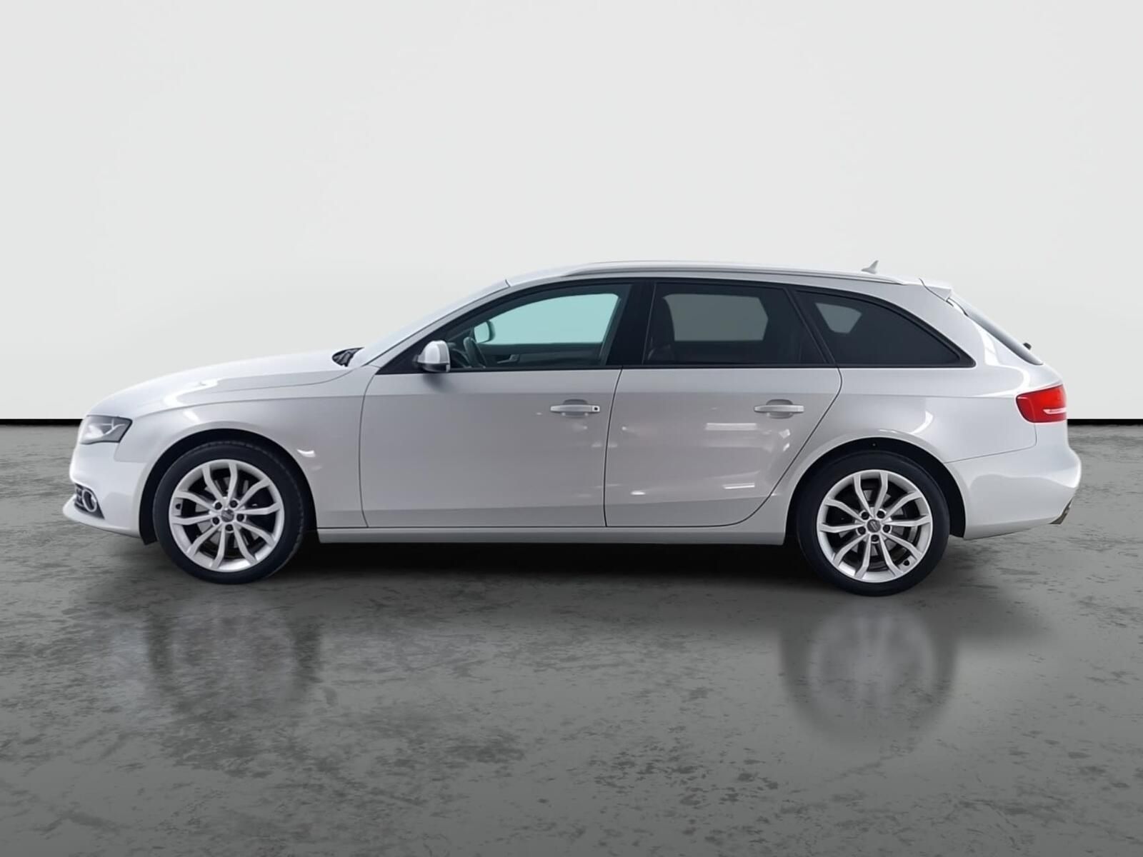 Audi A4, 2.0 TFSI, Automat, Navi - fotka 3