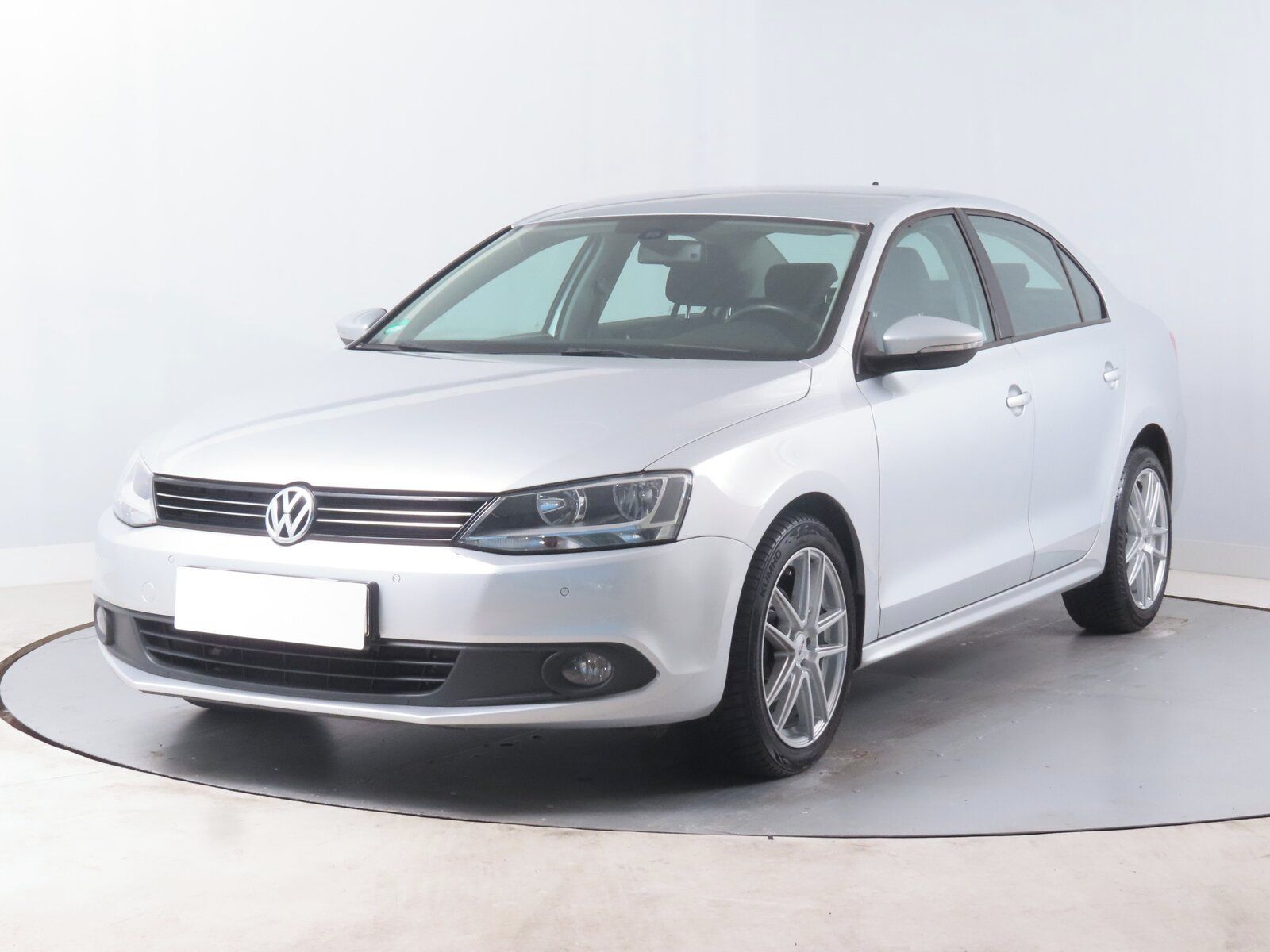 Volkswagen Jetta, 1.6 TDI, Automatická klima - fotka 2