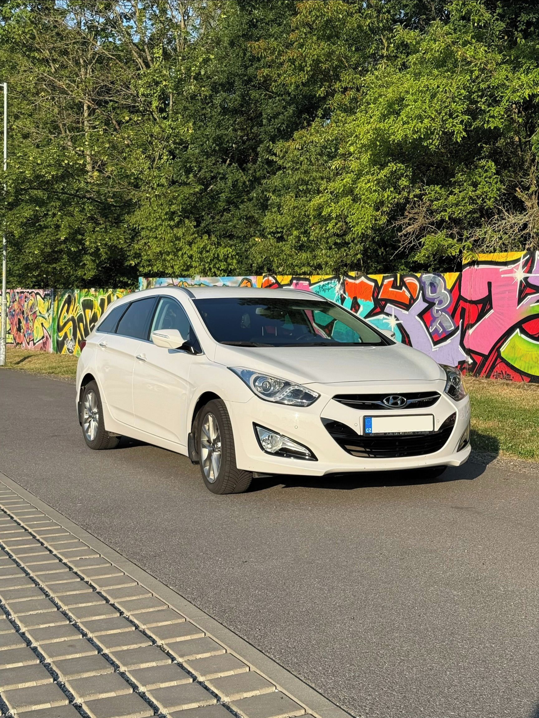 Hyundai i40, 1.7 CRDi,1.majitel,ČR,TOP stav - fotka 4