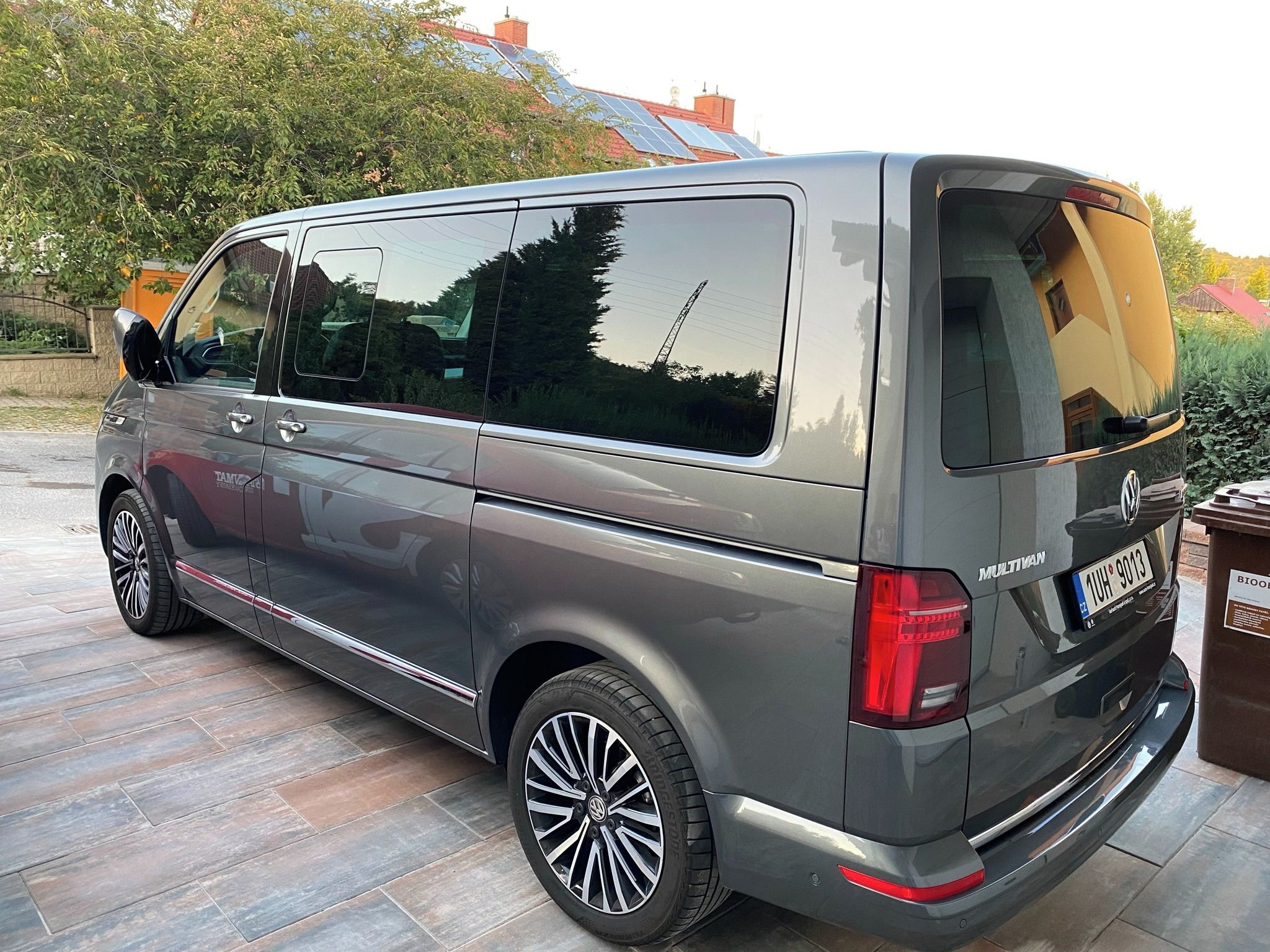 Volkswagen Multivan, 6.1 2,0 TDi DSG 4x4 150kW - fotka 3