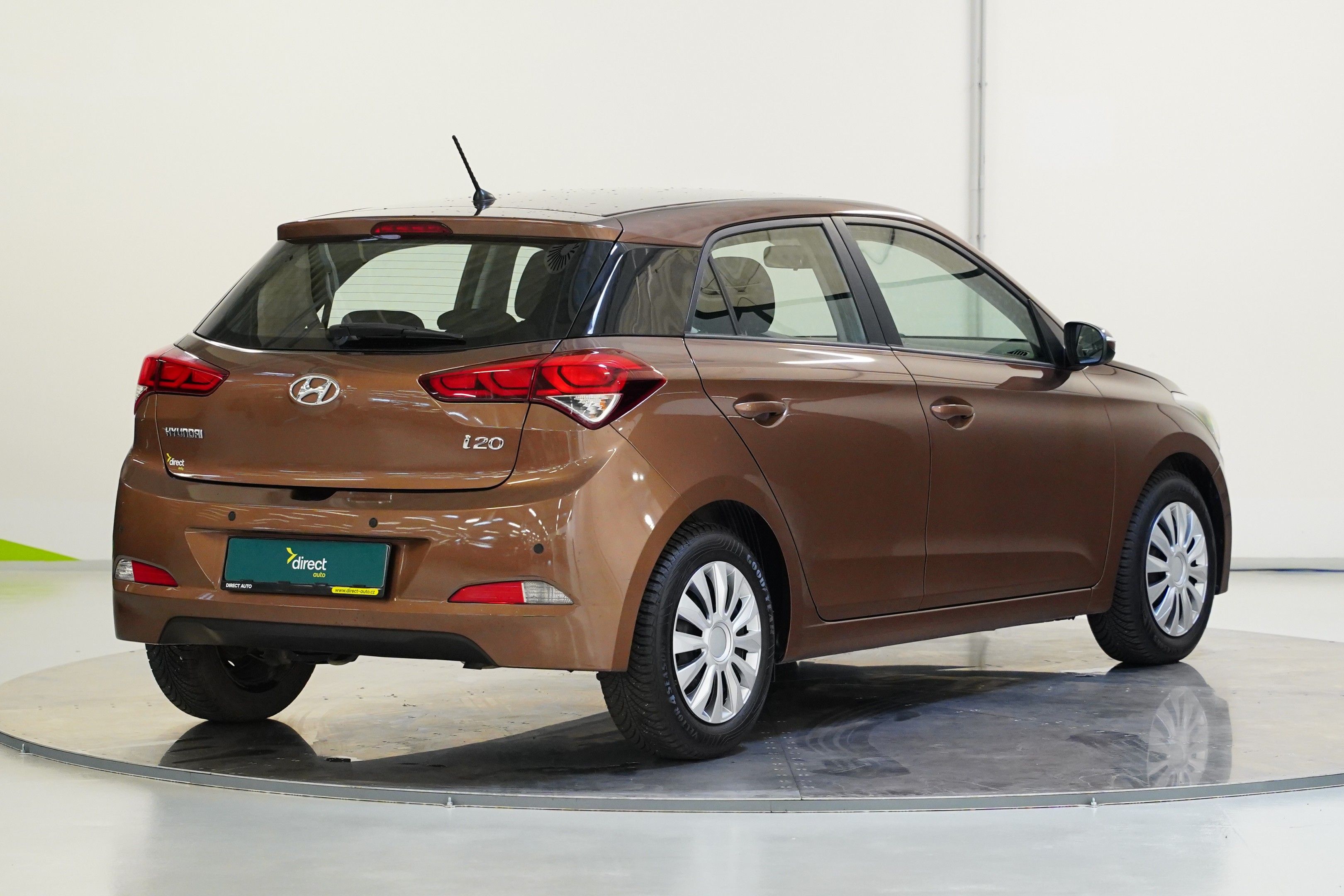Hyundai i20 - fotka 2
