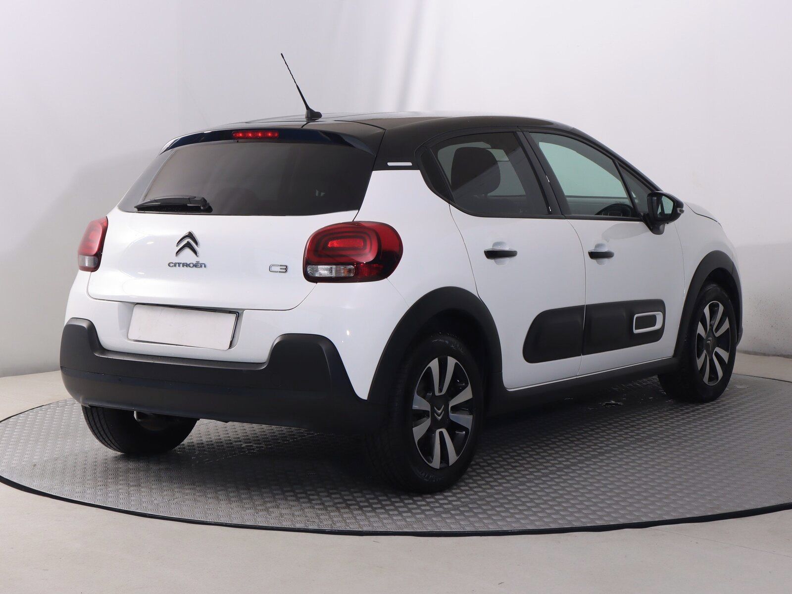 Citroën C3, 1.2 PureTech, Automat - fotka 5