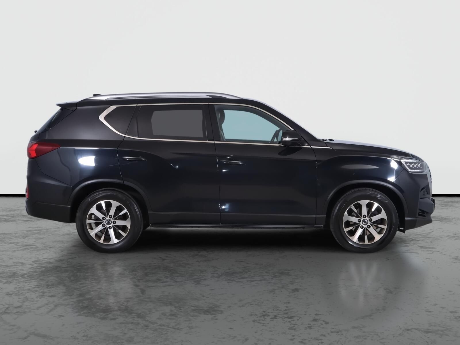 SsangYong Rexton, 2.2 Diesel, 4X4, Automat, ČR - fotka 6