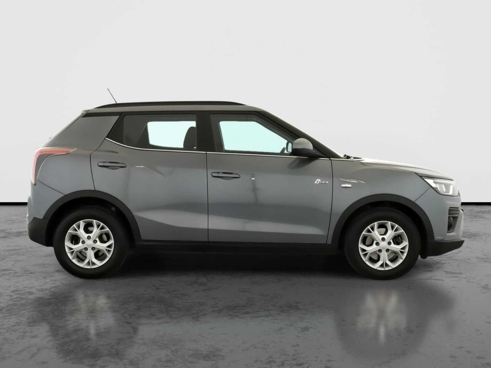 SsangYong Tivoli, 1.5 T-GDI, Automat, ČR,1.maj - fotka 6