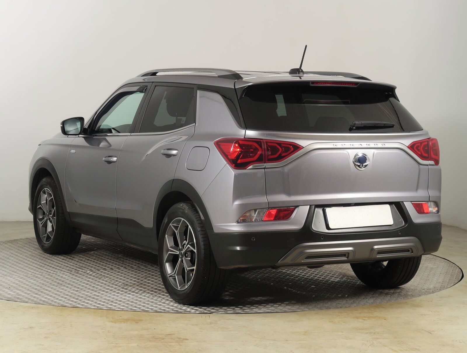 SsangYong Korando, 1.5 T-GDI, Style Plus, 4X4 - fotka 4