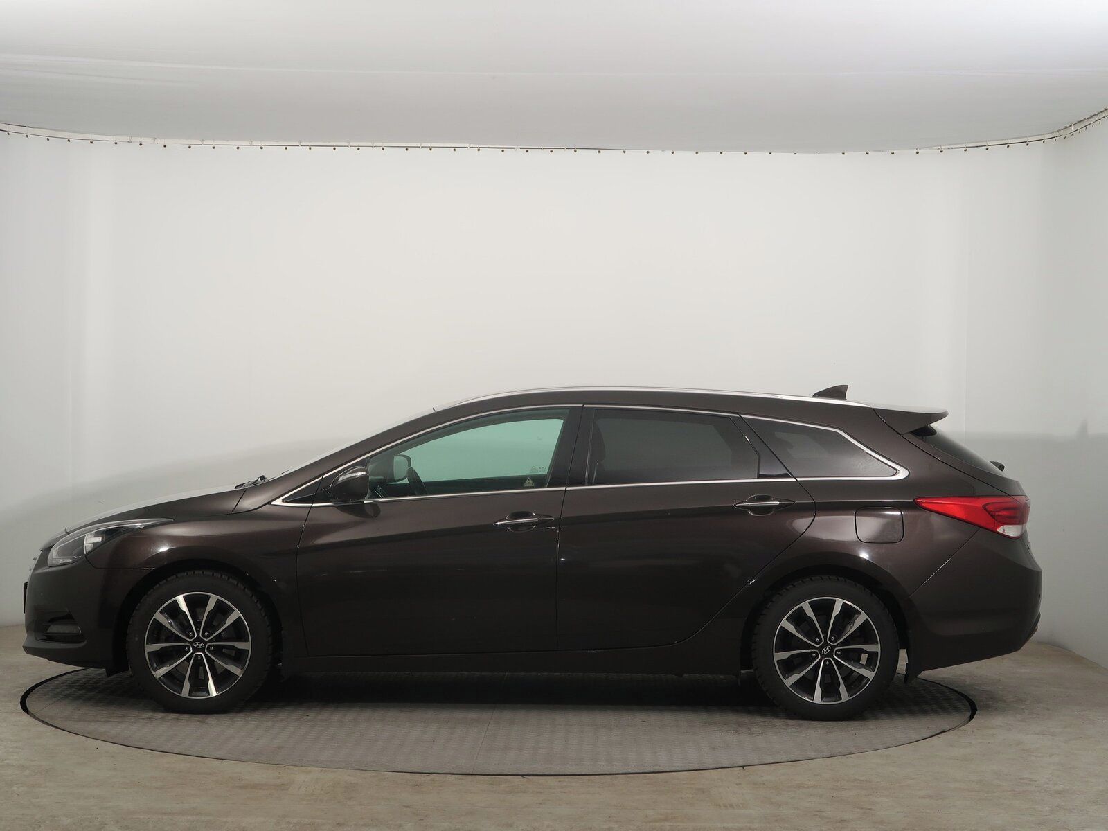 Hyundai i40, 1.7 CRDi, Navi - fotka 3