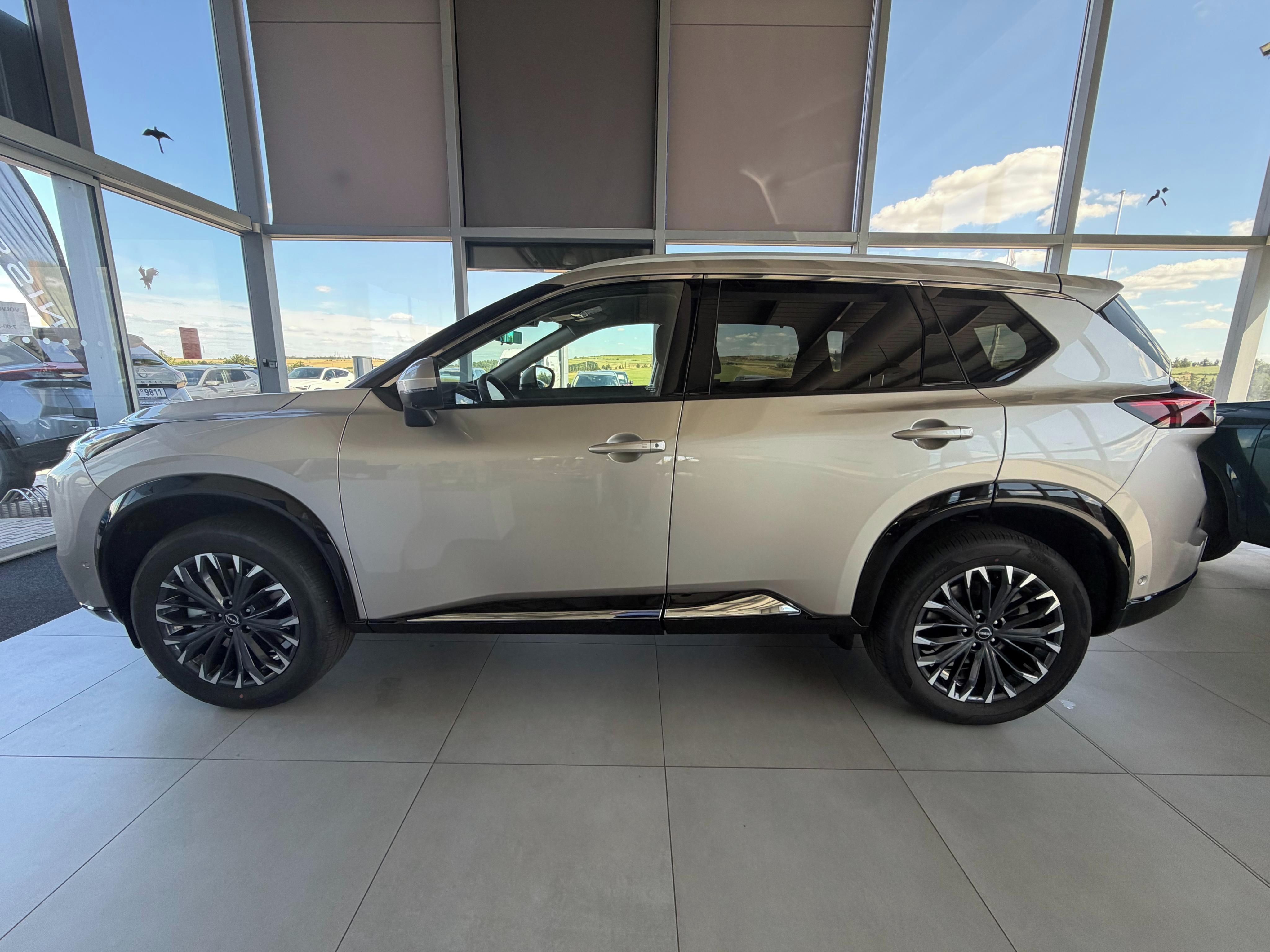 Nissan X-Trail, TEKNA e-POWER e-4ORCE 157kW - fotka 4