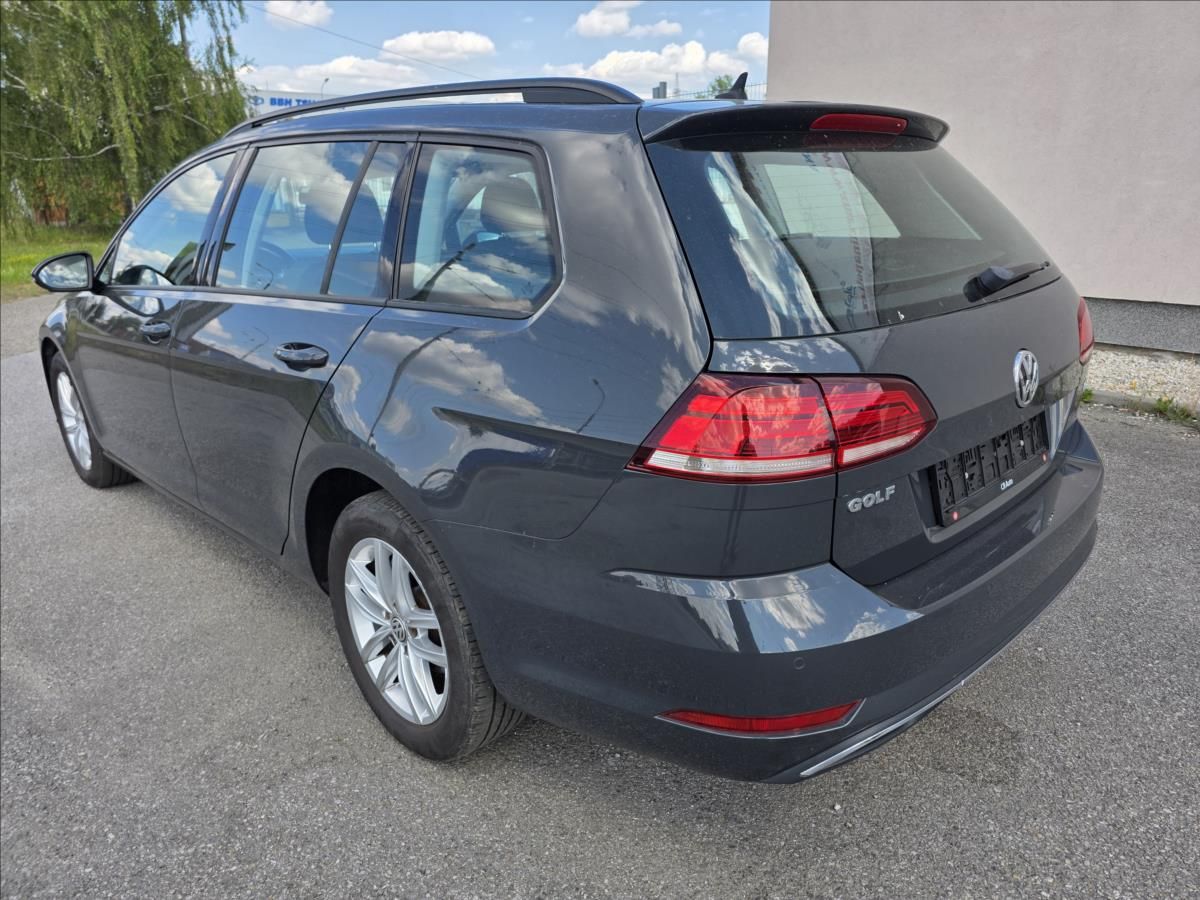 Volkswagen Golf, 1,6 1.6TDI 85KW ADAPTIVNÍ TEMP - fotka 4