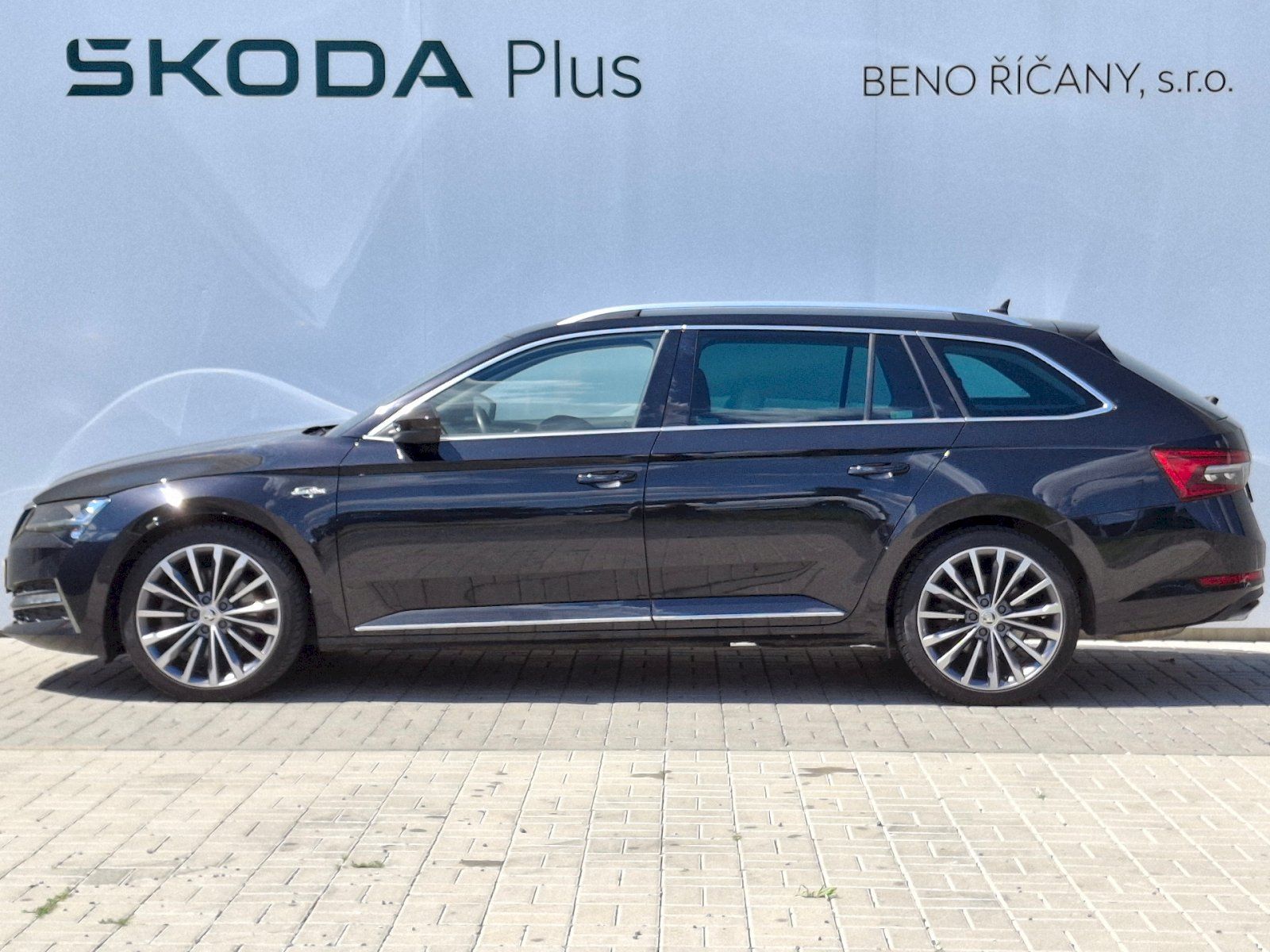 Škoda Superb, Combi L&K DSG 4x4 2,0TSi 206kW - fotka 3