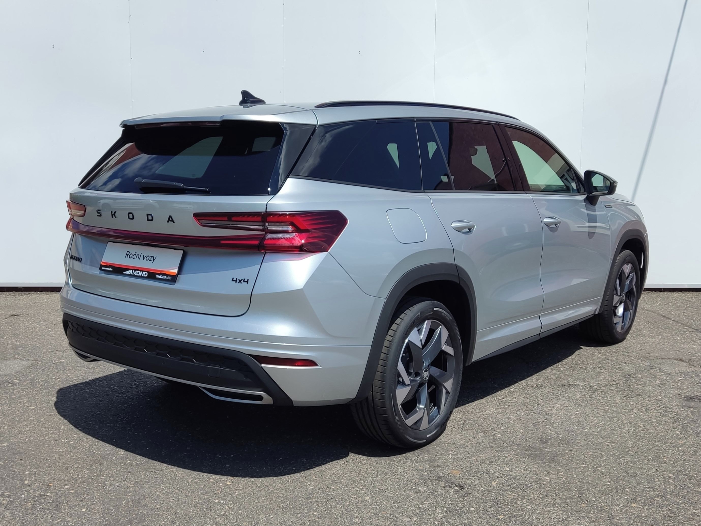 Škoda Kodiaq, 2.0 TDI DSG 4x4 Sportline - fotka 2