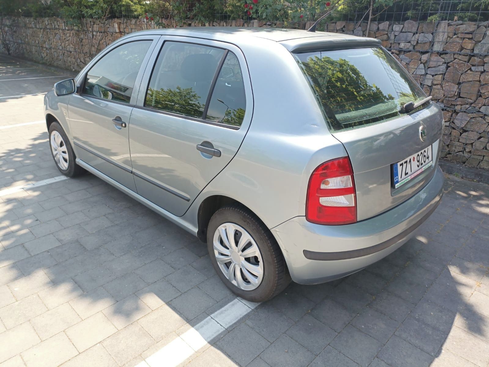 Škoda Fabia, 1.4i 55kW, nová STK, Klima - fotka 5