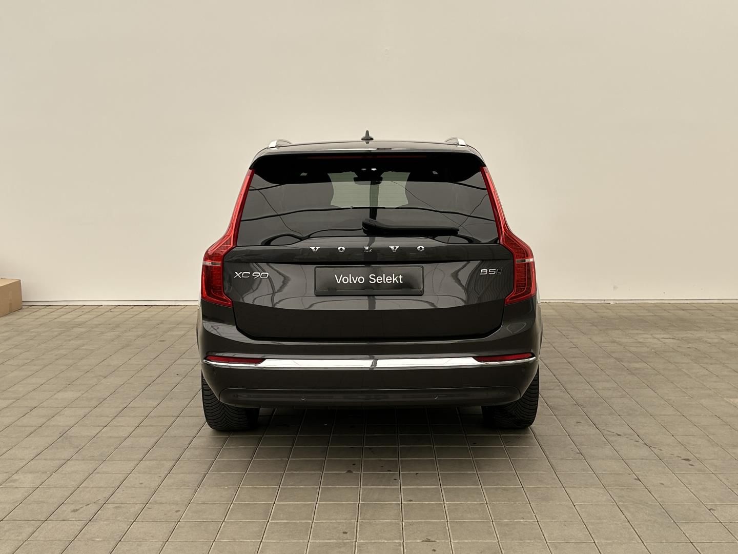 Volvo XC90, 2.0B5 173kW 4x4  "PLUS Bright" - fotka 5