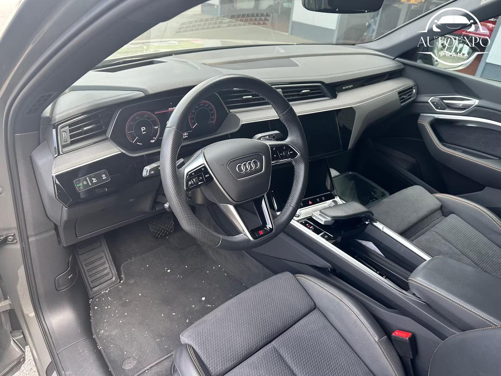 Audi e-tron, Sportback 50 quattro S line - fotka 5