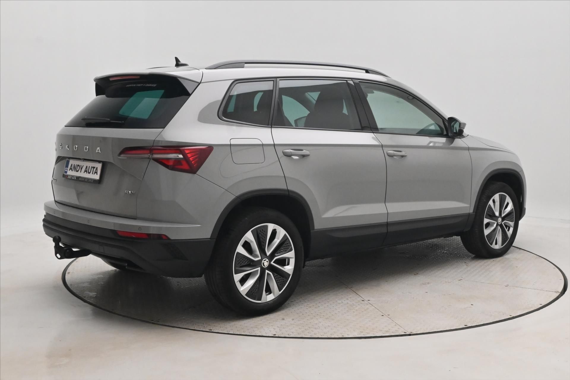 Škoda Karoq, 2,0 TDI 110 kW 4x4 DSG Style Z - fotka 5