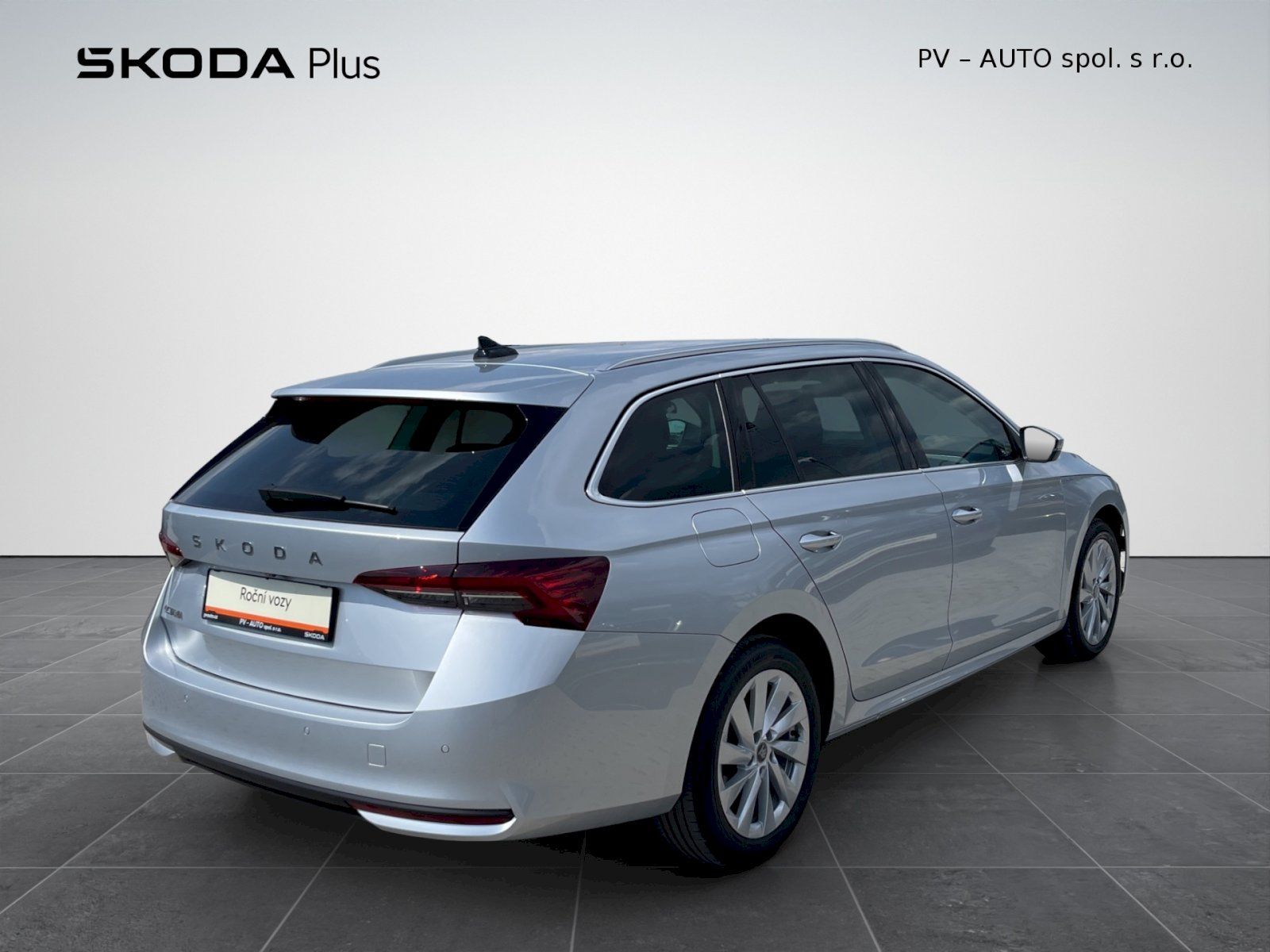 Škoda Octavia, 2.0 TDI 110 kW DSG Top Selecti - fotka 2
