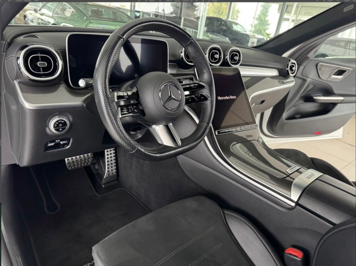 Mercedes-Benz Třídy C, Mercedes C 300e plug-in hybrid - fotka 5