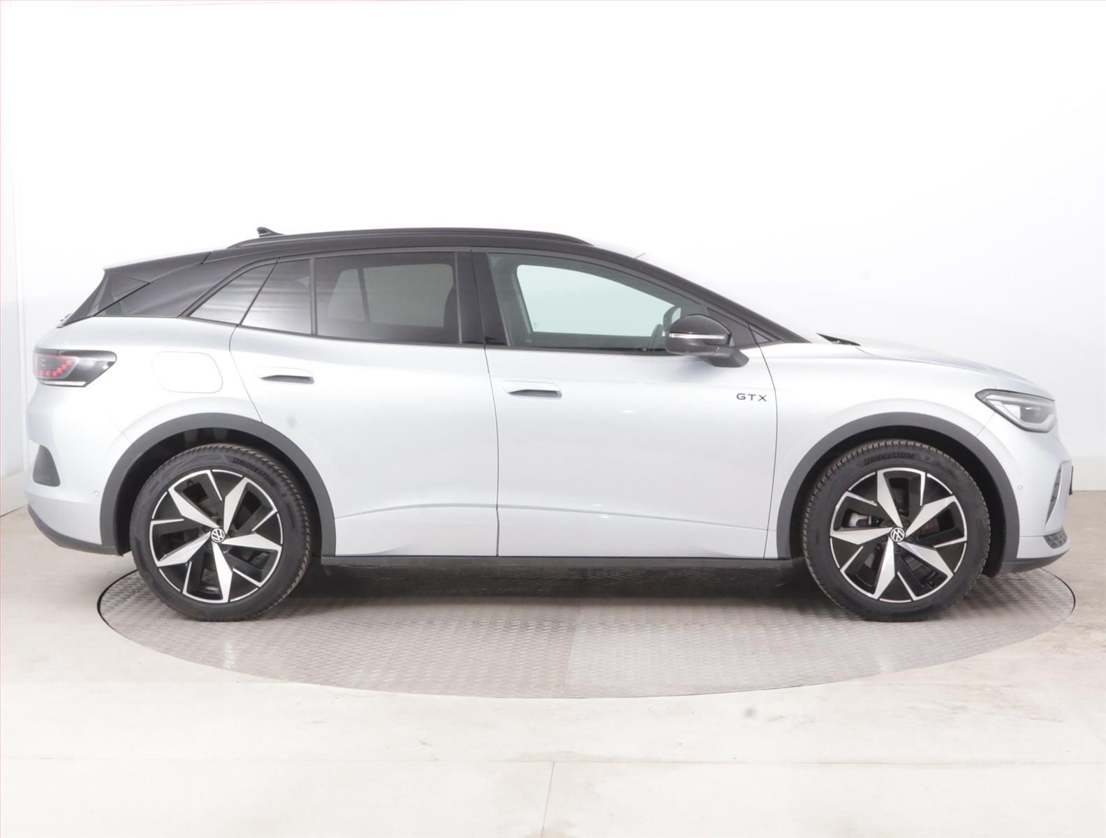 Volkswagen ID.4, GTX (82 kWh), SoH 90%, 4X4 - fotka 6