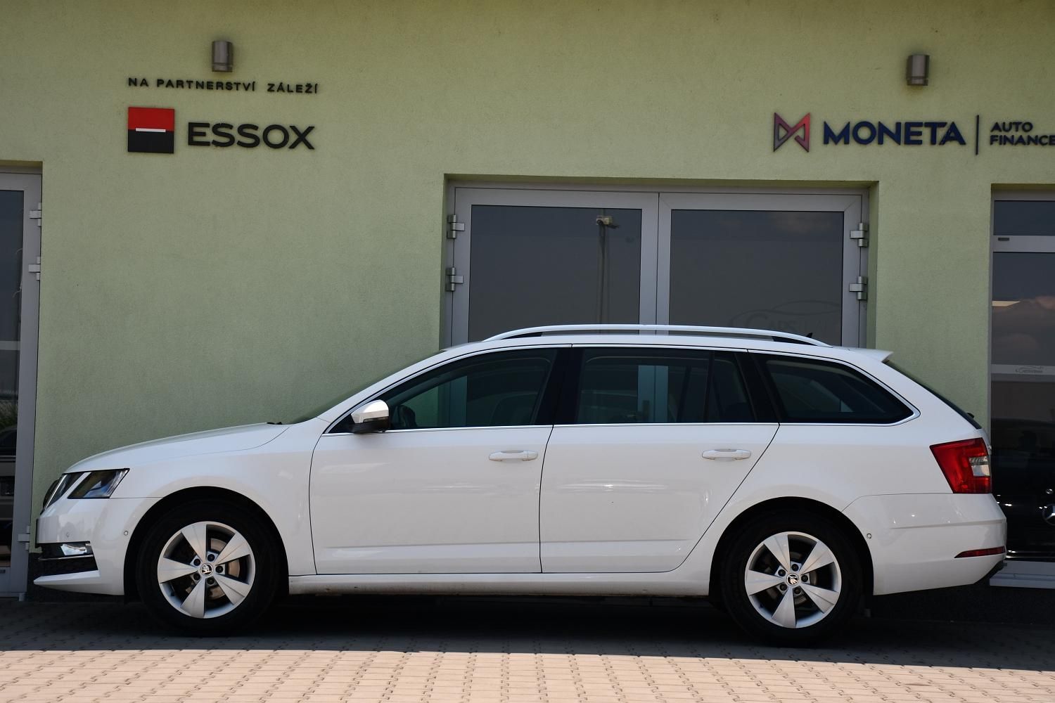 Škoda Octavia, 1.5TSi 110kW DSG NAV KESSY - fotka 2
