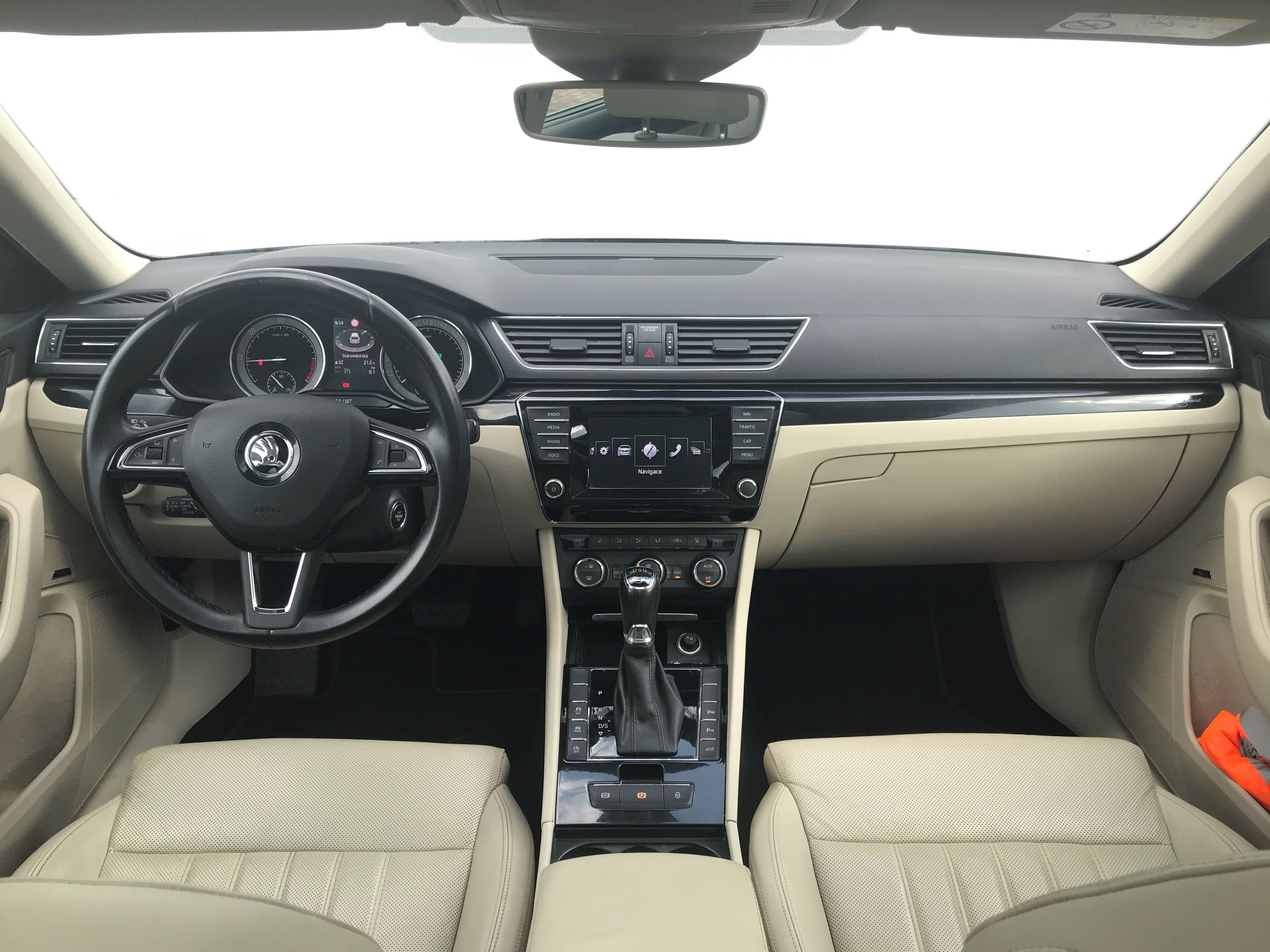 Škoda Superb, 4x4 2,0TDi 140kW L&K+TAŽNĚ+PAN - fotka 5