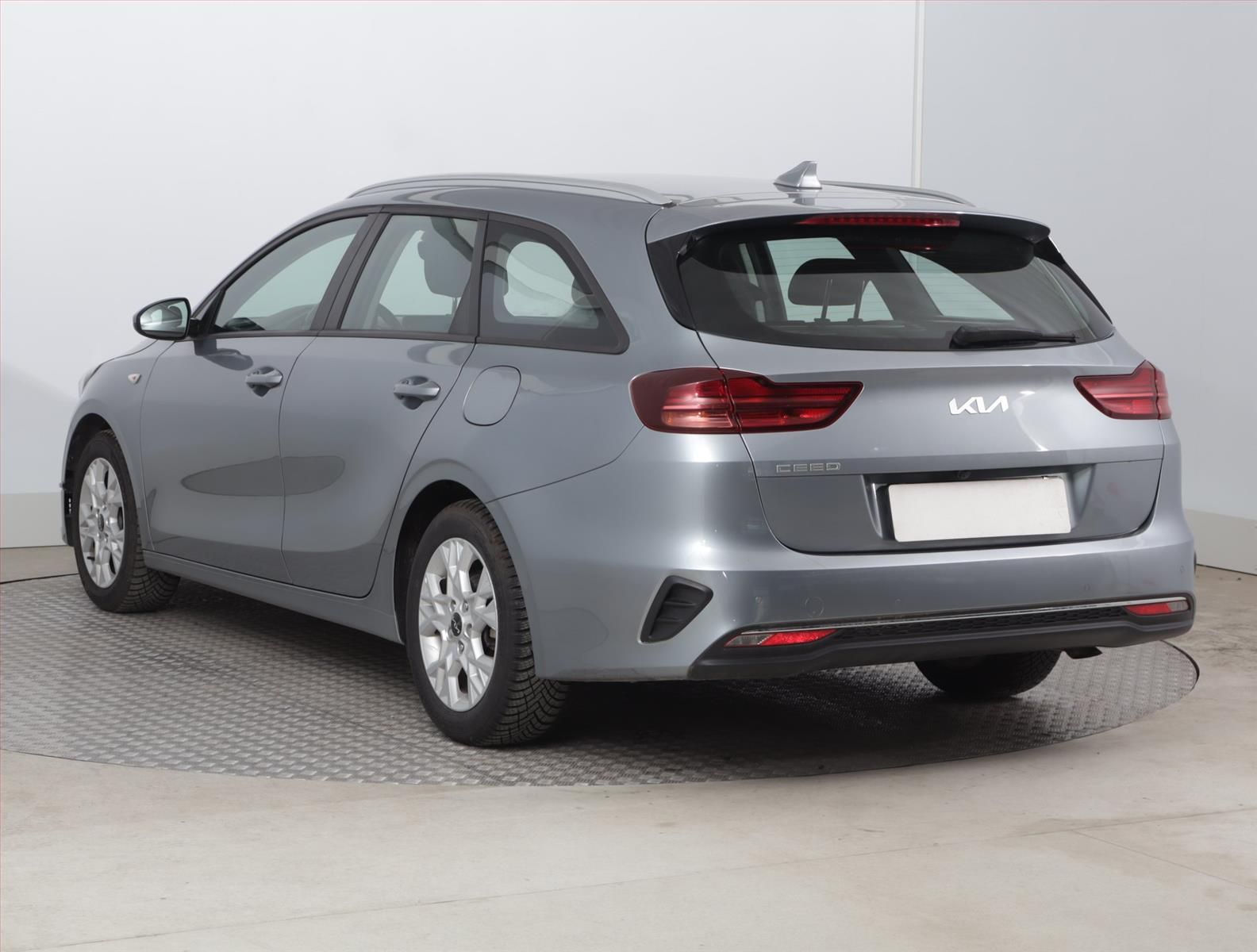 Kia Cee´d, 1.0 T-GDI, SPIN, DPH - fotka 4