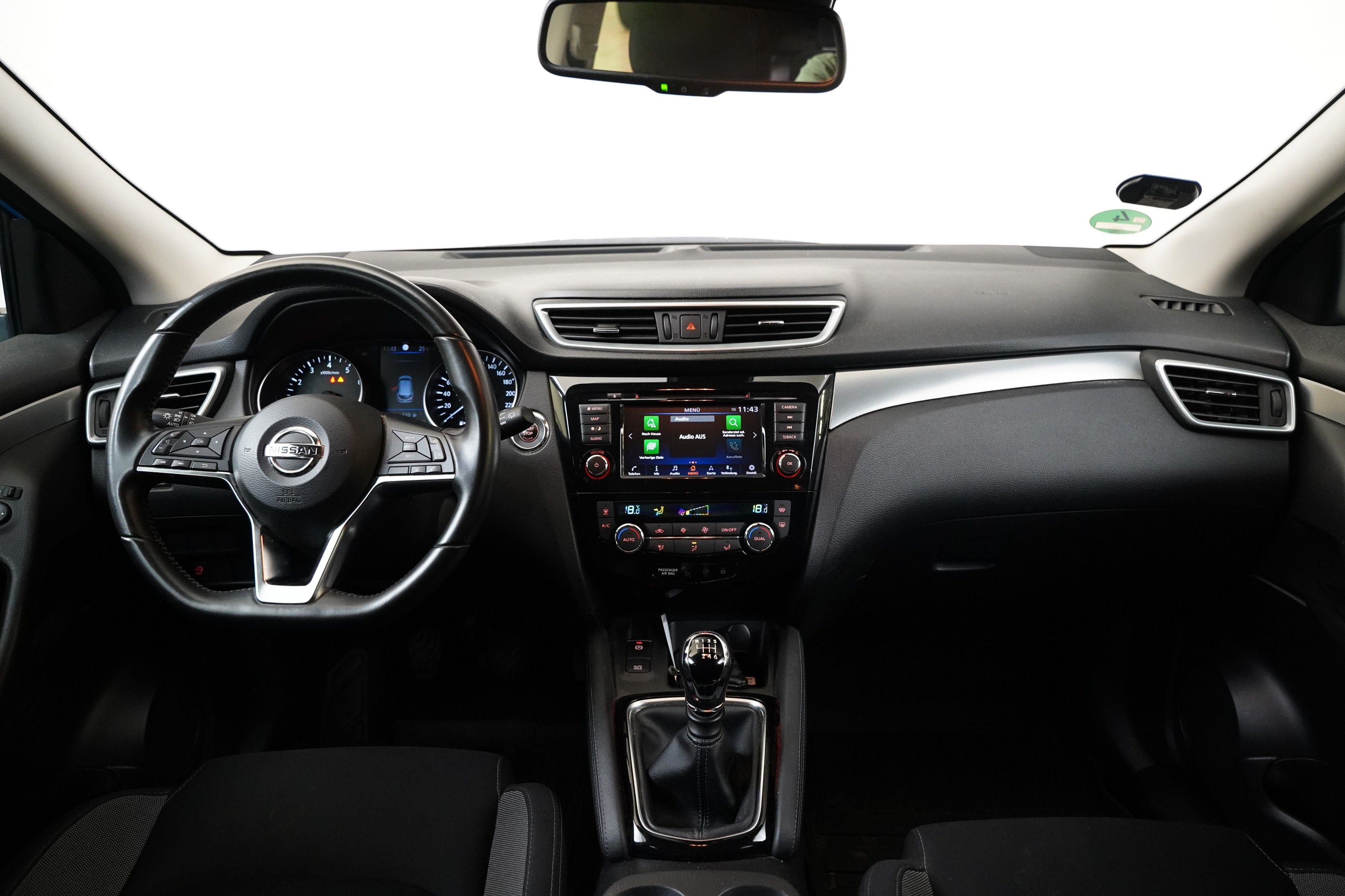 Nissan Qashqai, 1.3 DIG-T 103 kW N-Connecta - fotka 6