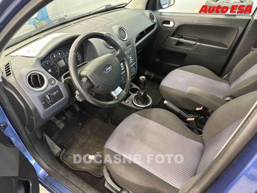 Ford Fusion, 1.4i,ČR - fotka 3
