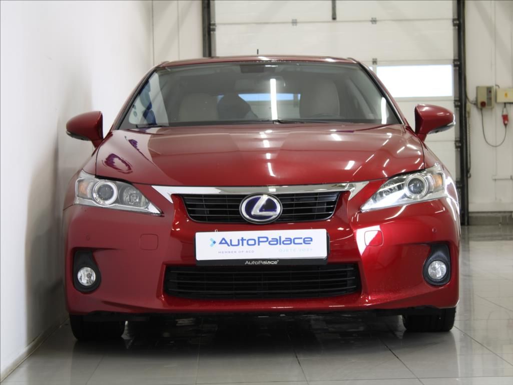 Lexus CT 200h, 1,8 Hybrid 100kW 2.majitel.ČR - fotka 2