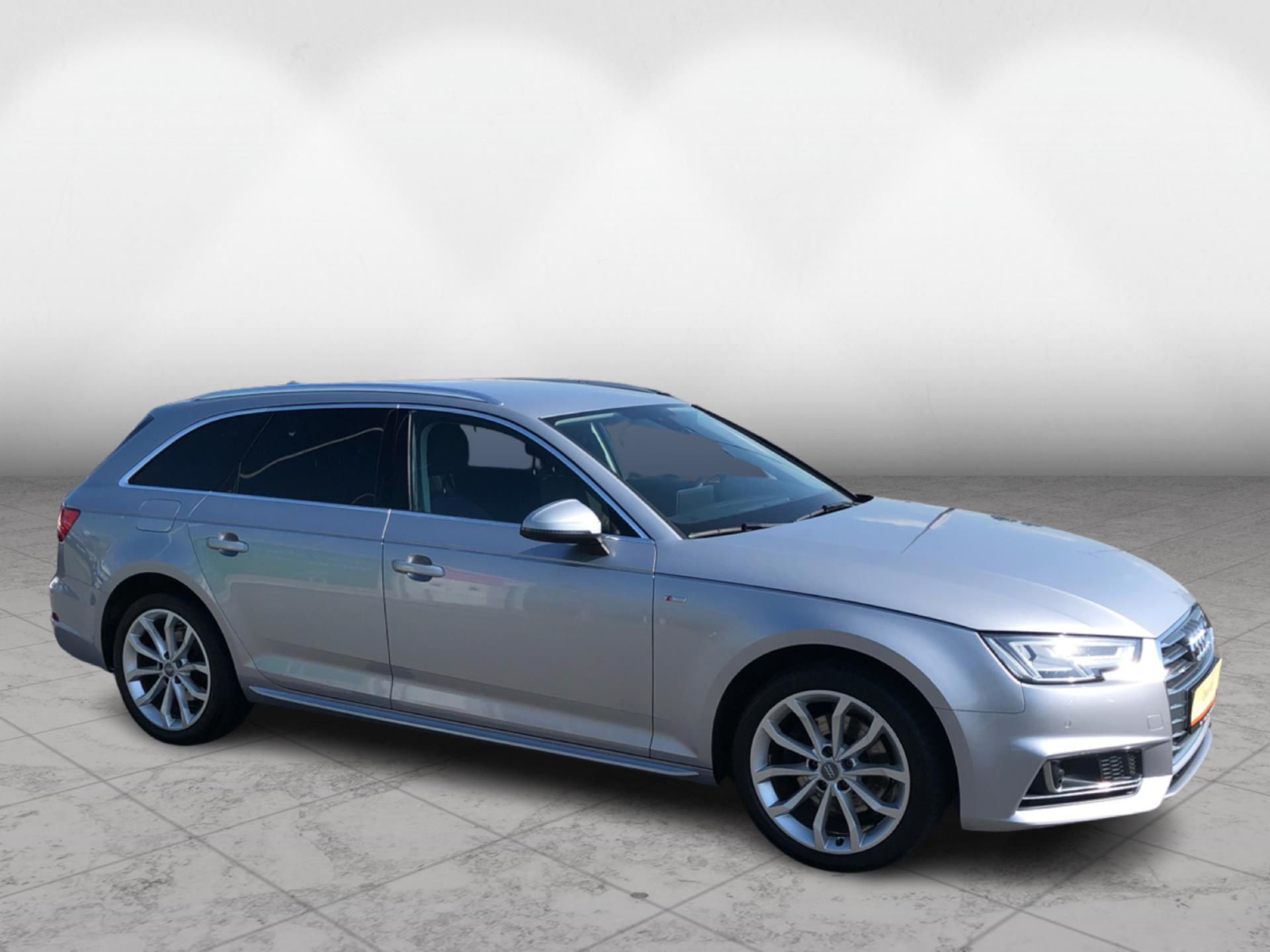 Audi A4 Avant, 2.0 TDI - fotka 6