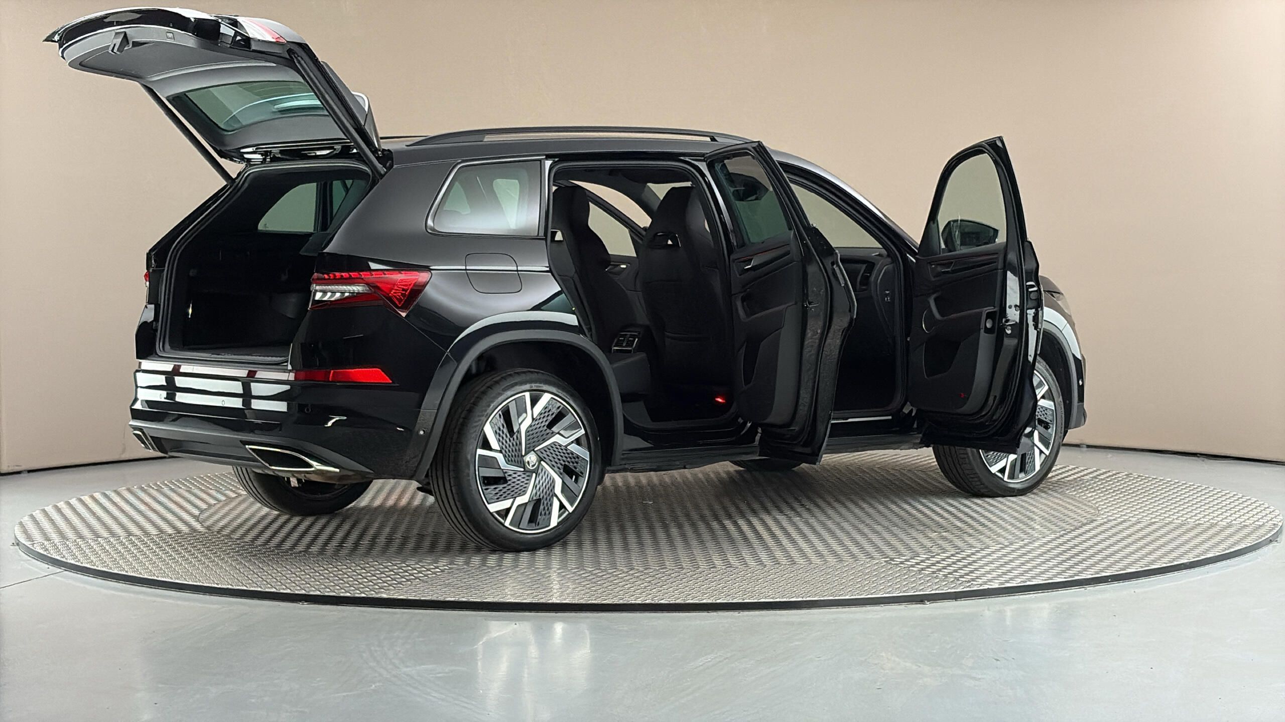 Škoda Kodiaq, 2.0 TSI DSG 4x4 RS - fotka 6