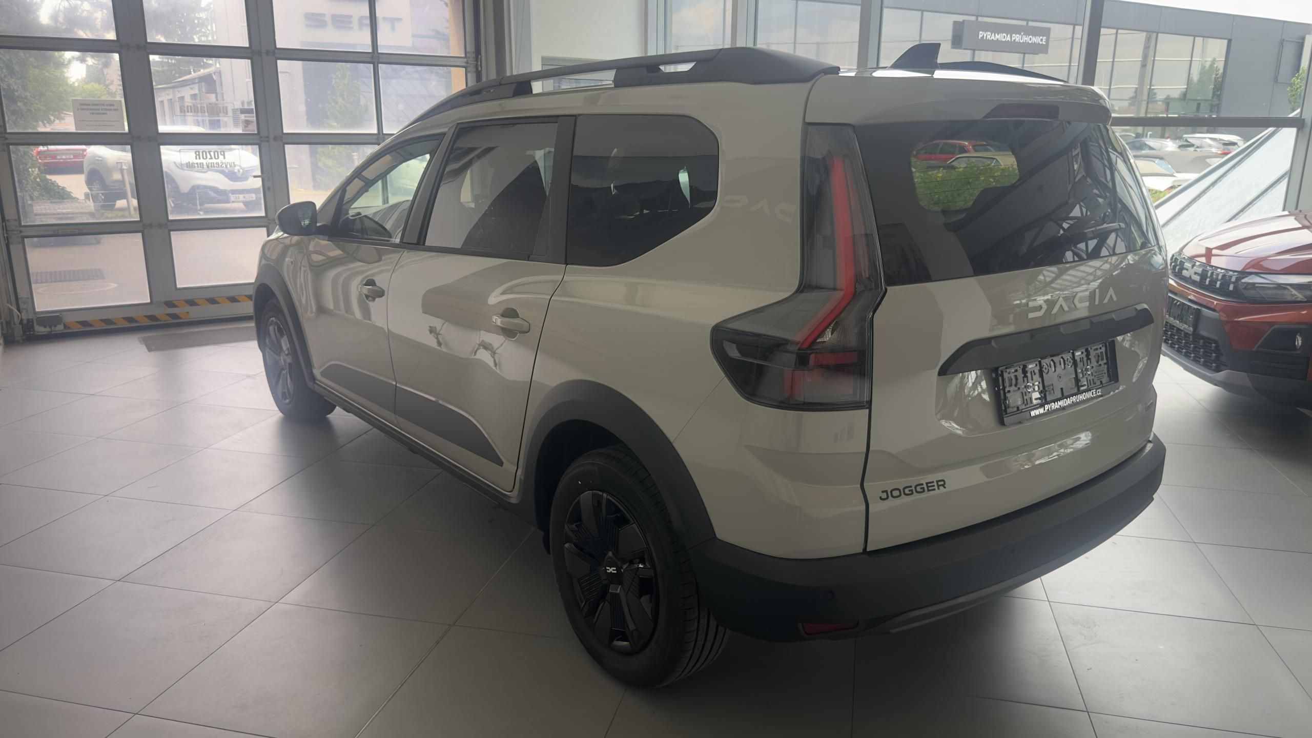 Dacia Jogger, Expression Eco-G 120 7 míst - fotka 5