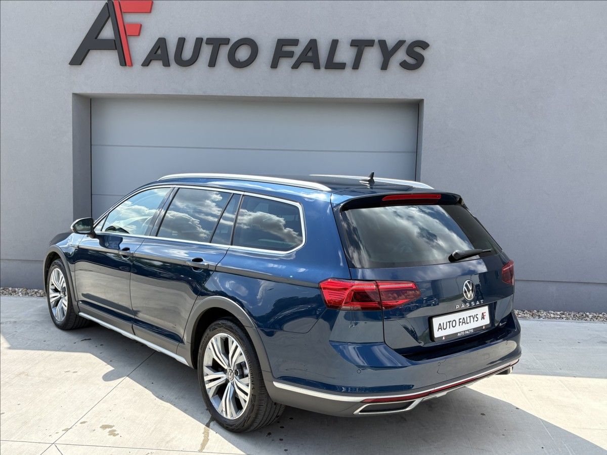 Volkswagen Passat, 2,0 TSI 206 KW 4M AUT ALLTRACK - fotka 5