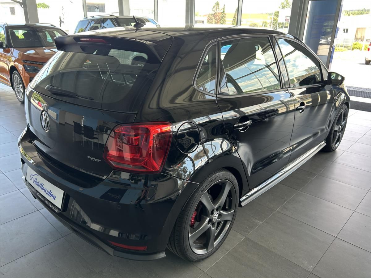 Volkswagen Polo, 1,8   GTI,TSI 141kW,SERVISKA - fotka 6