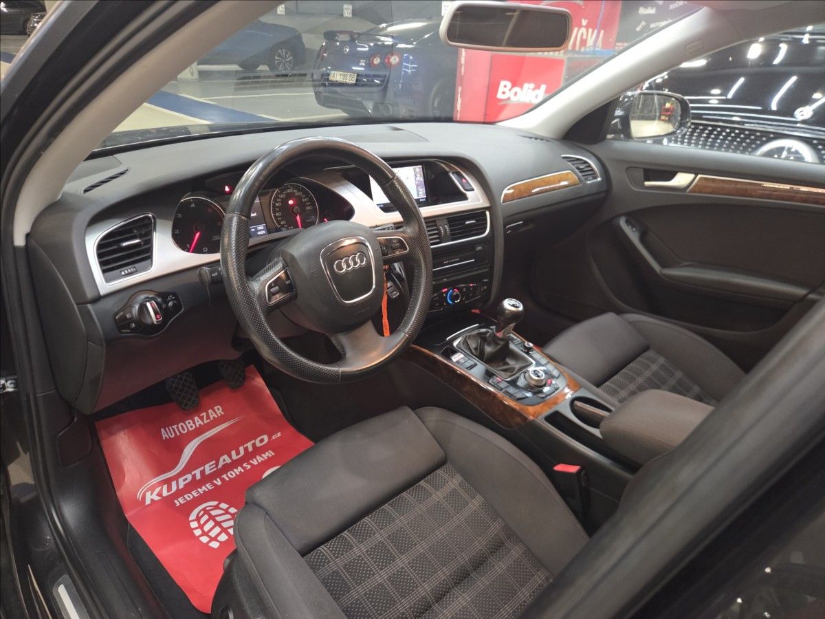 Audi A4, 2,0 TDi + Zimní AluKola  S-Lin - fotka 5