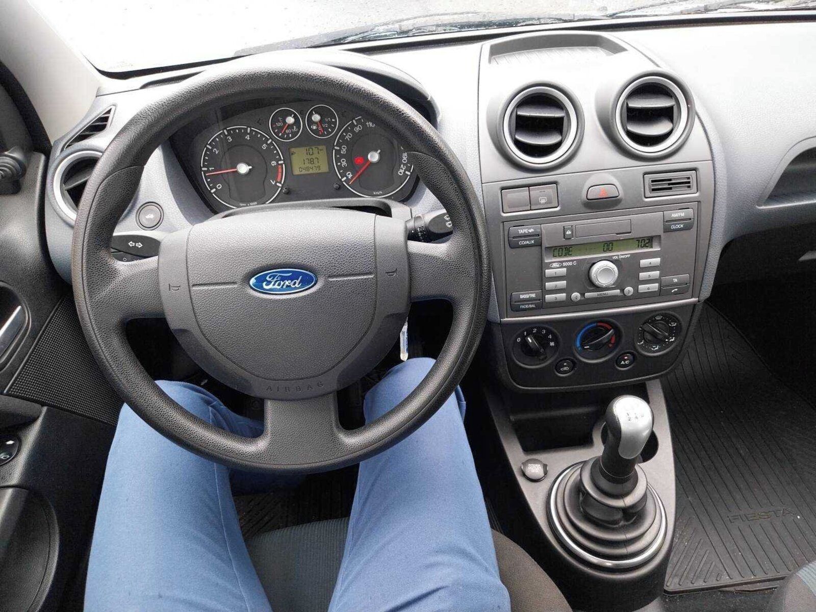Ford Fiesta, 1.3 i, v dobrém stavu - fotka 3