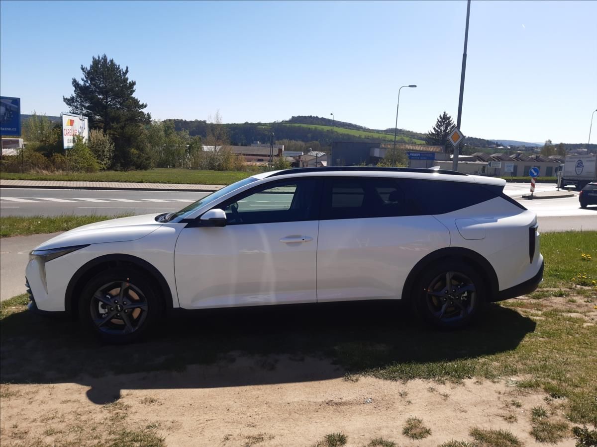 Kia K4, SPIN 1,0 85kW MT6 - fotka 2