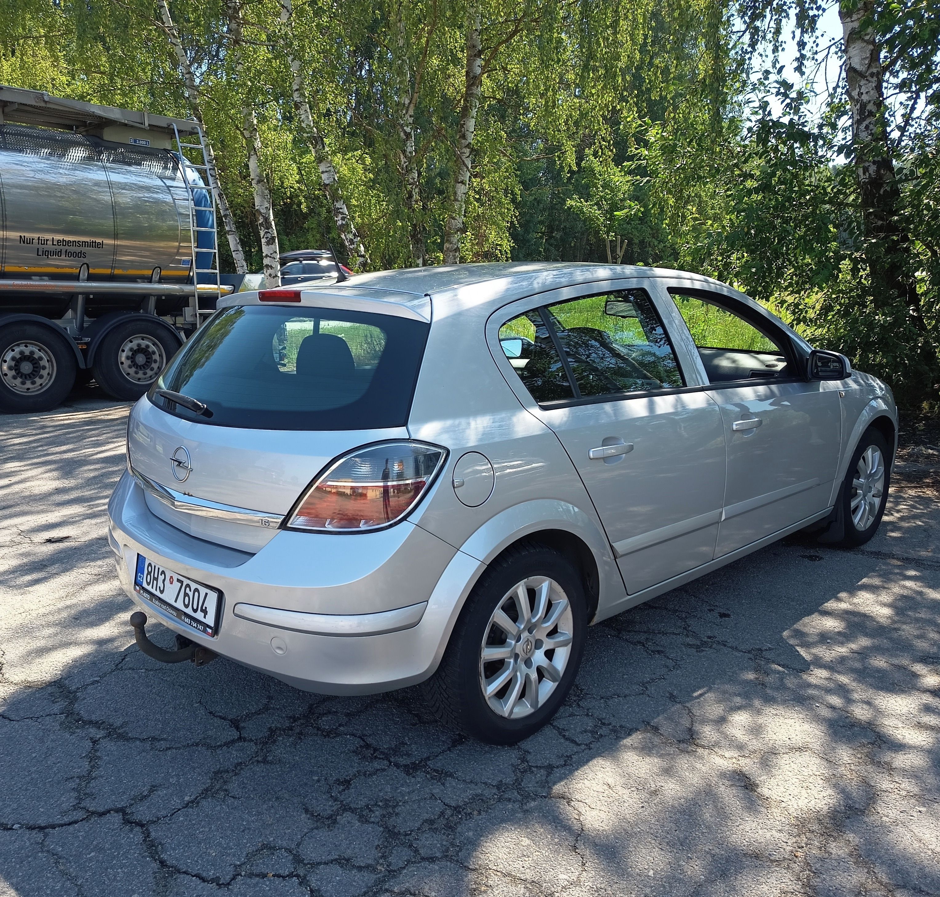 Opel Astra, Opel Astra H 1.6 85 kW - fotka 2