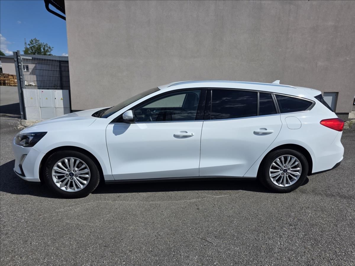 Ford Focus, 1,5 1.5 TDCi Cool&Connect 120P - fotka 3